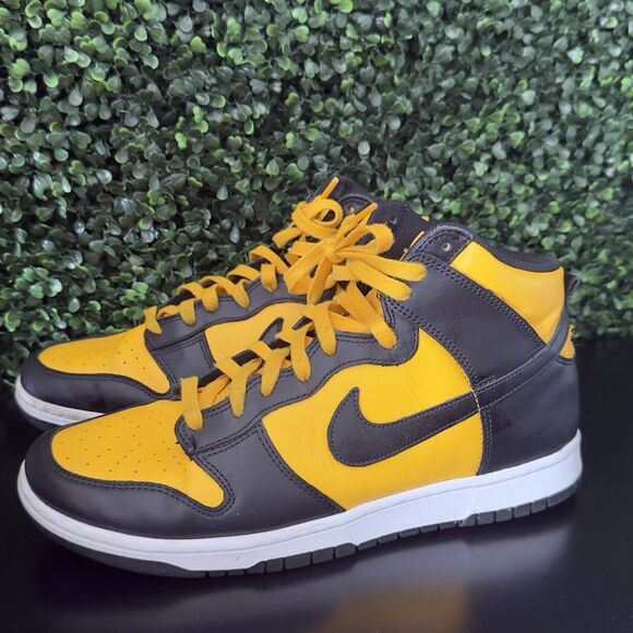 USED Nike Dunk High Retro \